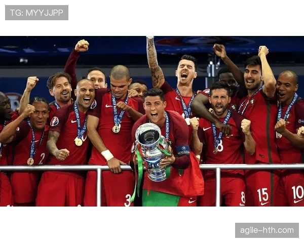 C罗领衔挺进巅峰，率队斩获欧冠首冠书写历史