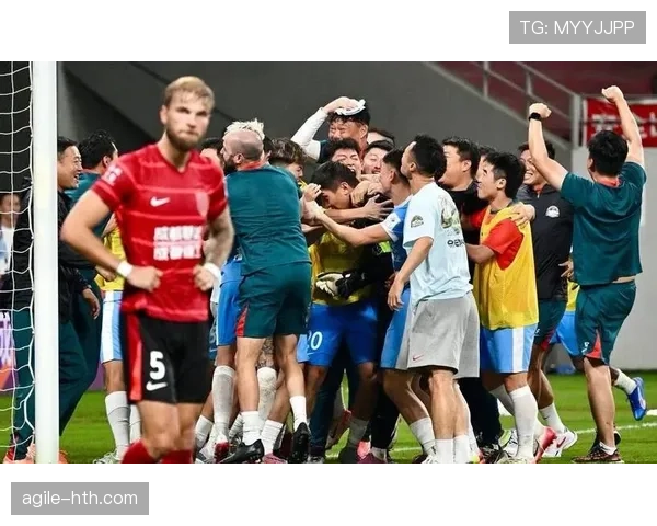 中超争冠白热化，豪强齐发力战况升级