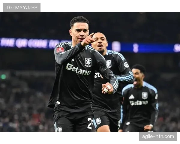 Rodri训练专注度拉满,球队状态回暖全力备战新赛季